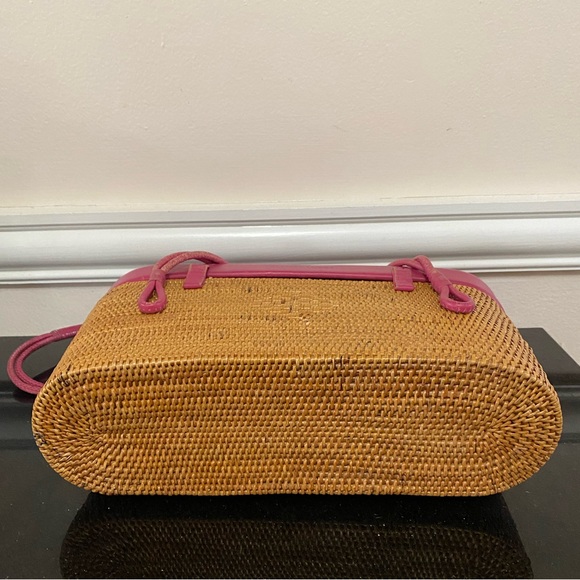 Elliott Lucca Tan Woven Shoulder Bag - Picture 9 of 9